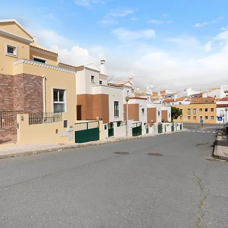 Machado Villa *